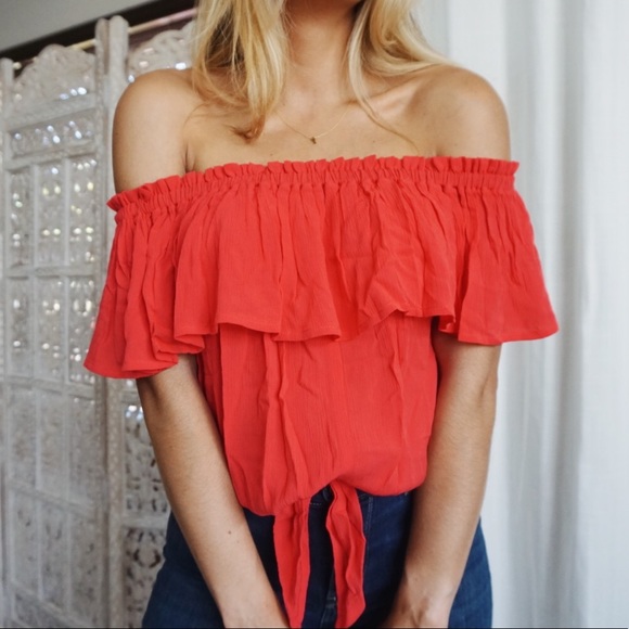 Express Tops - NWT Express//Off The Shoulder Blouse